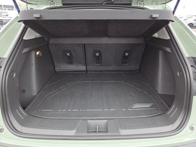 New 2026 Chevrolet Trax ACTIV w/ Driver Confidence Package FWD image 17