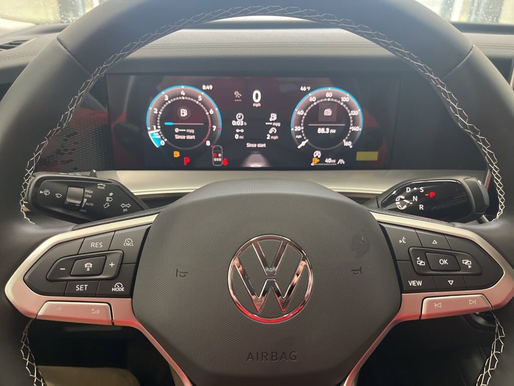 New 2026 Volkswagen Tiguan SE AWD/4WD image 16