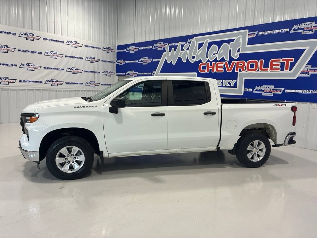 Used 2022 Chevrolet Silverado 1500 W/T w/ WT Convenience Package AWD/4WD image 3