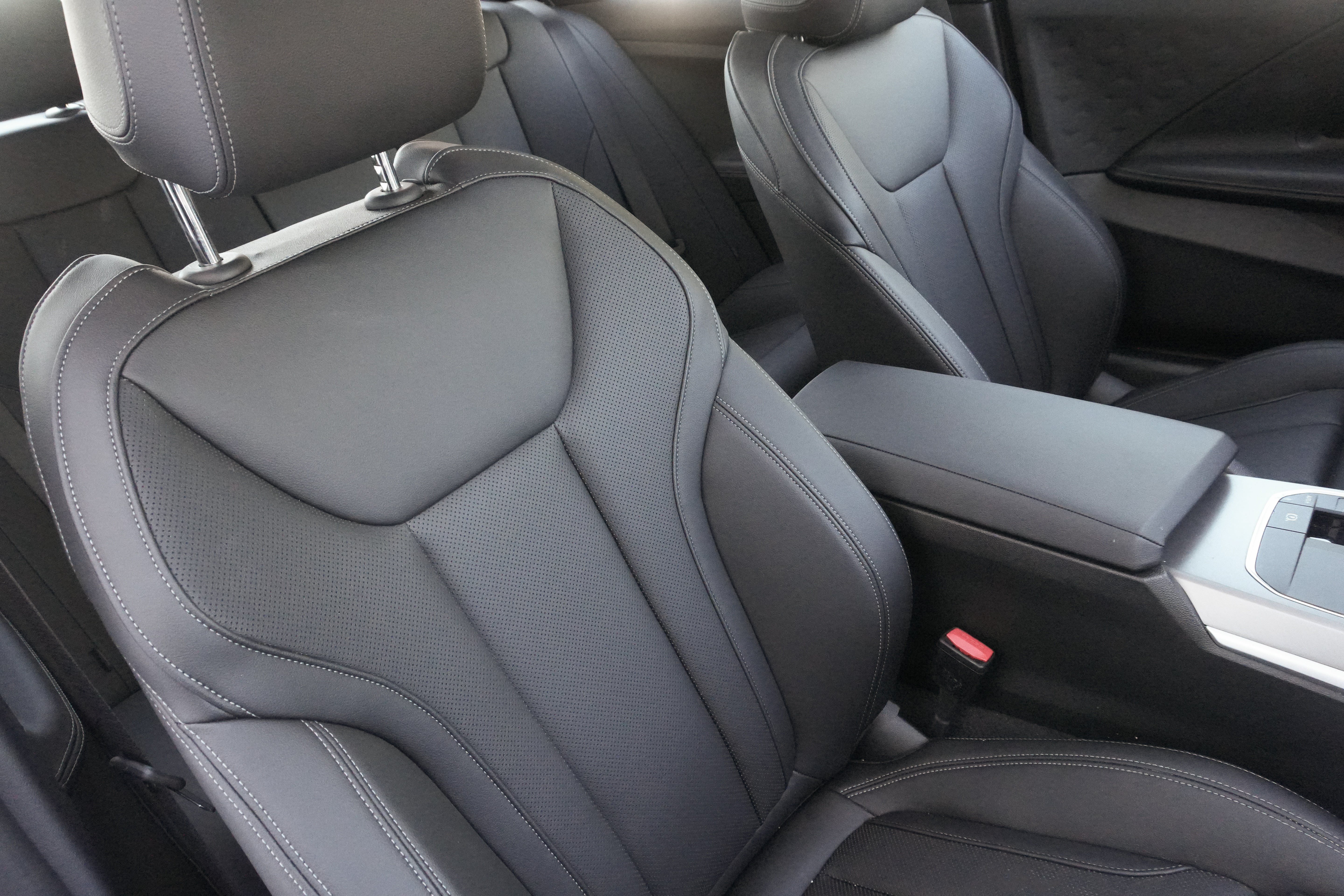 Certified 2025 BMW M240i Coupe RWD image 14