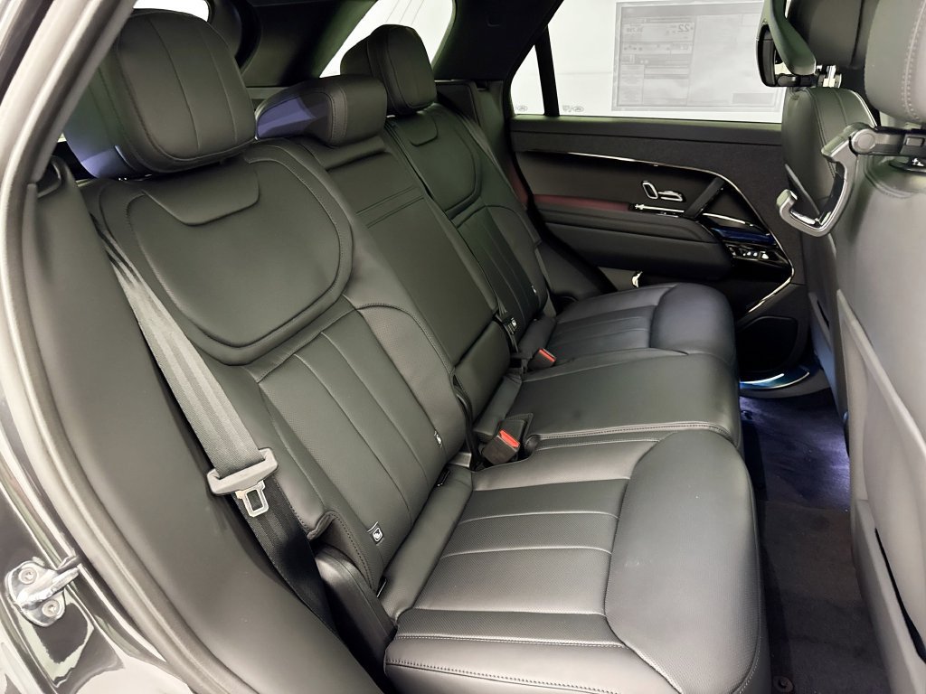 New 2026 Land Rover Range Rover Sport Dynamic SE AWD/4WD image 29