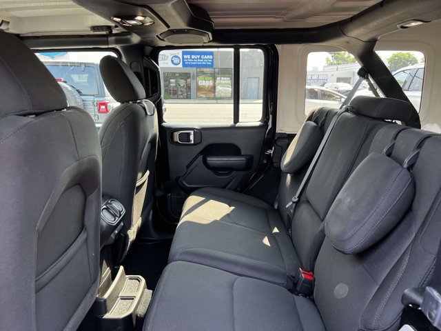 Used 2023 Jeep Wrangler Unlimited w/ Cold Weather Group AWD/4WD image 9