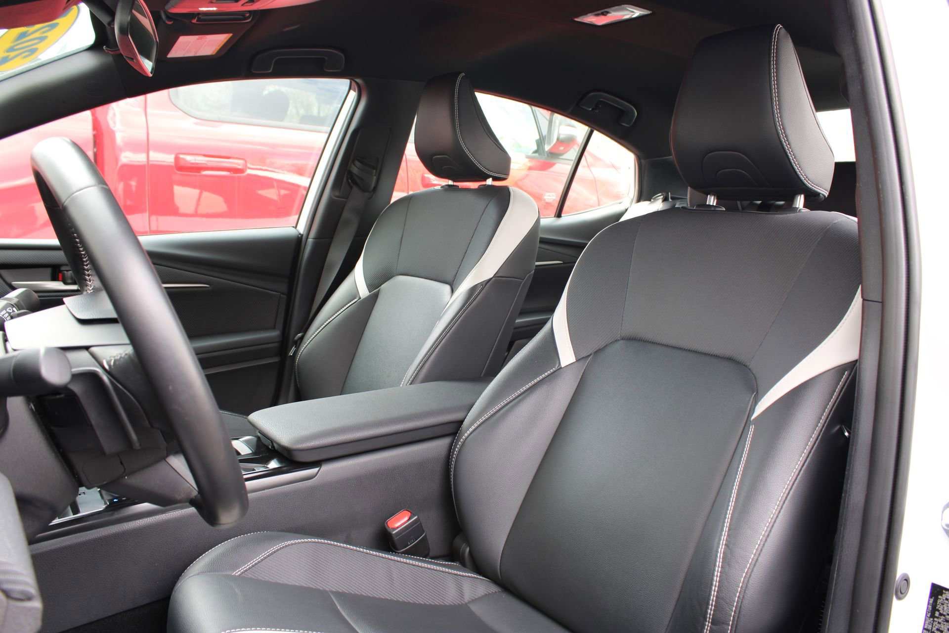 Used 2025 Toyota Camry SE image 14