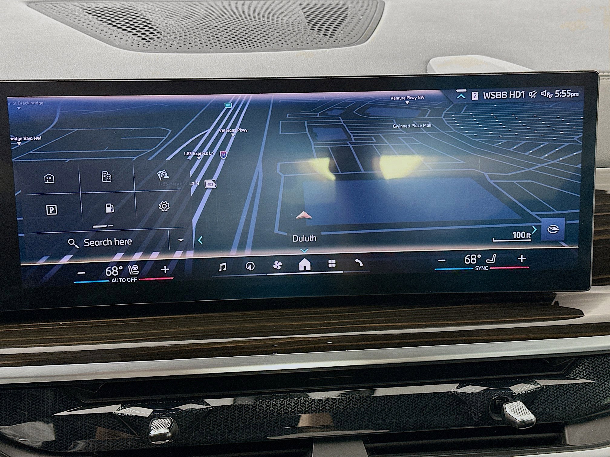 Used 2025 BMW X5 xDrive50e image 22