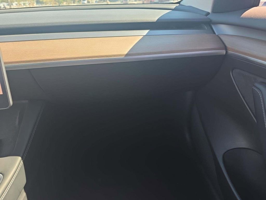 Used 2023 Tesla Model 3 Standard Range image 44