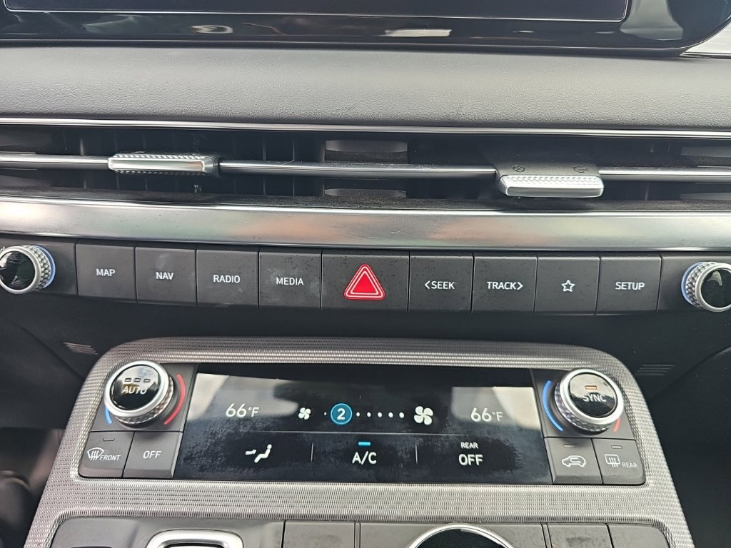 Certified 2024 Hyundai Palisade Calligraphy FWD image 20