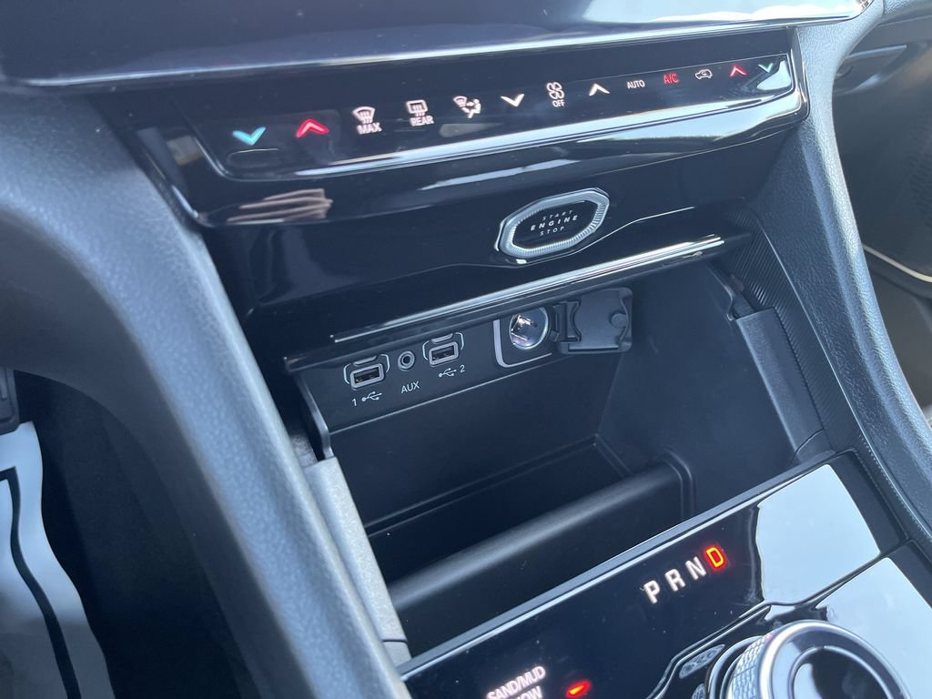 New 2026 Jeep Grand Cherokee L Limited w/ Limited Altitude Package AWD/4WD image 19