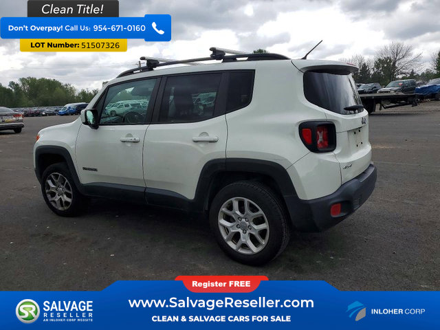 Used 2016 Jeep Renegade Latitude AWD/4WD image 3