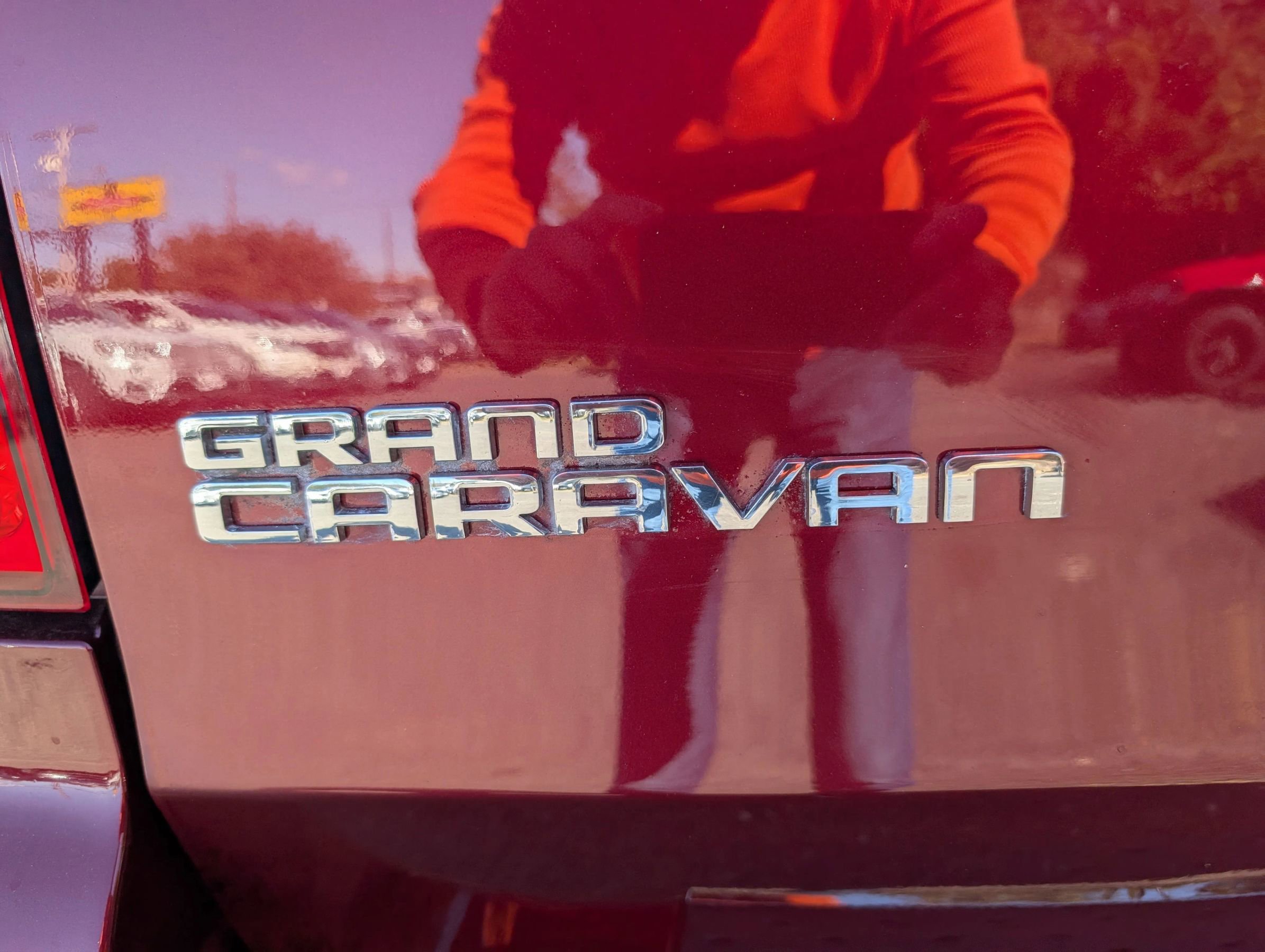 Used 2017 Dodge Grand Caravan SE image 32