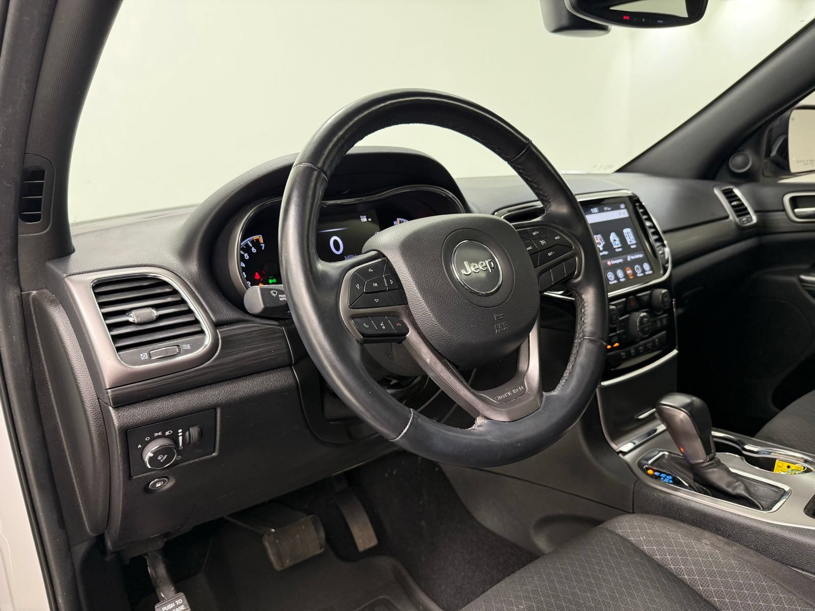 Used 2021 Jeep Grand Cherokee Freedom Edition AWD/4WD image 13