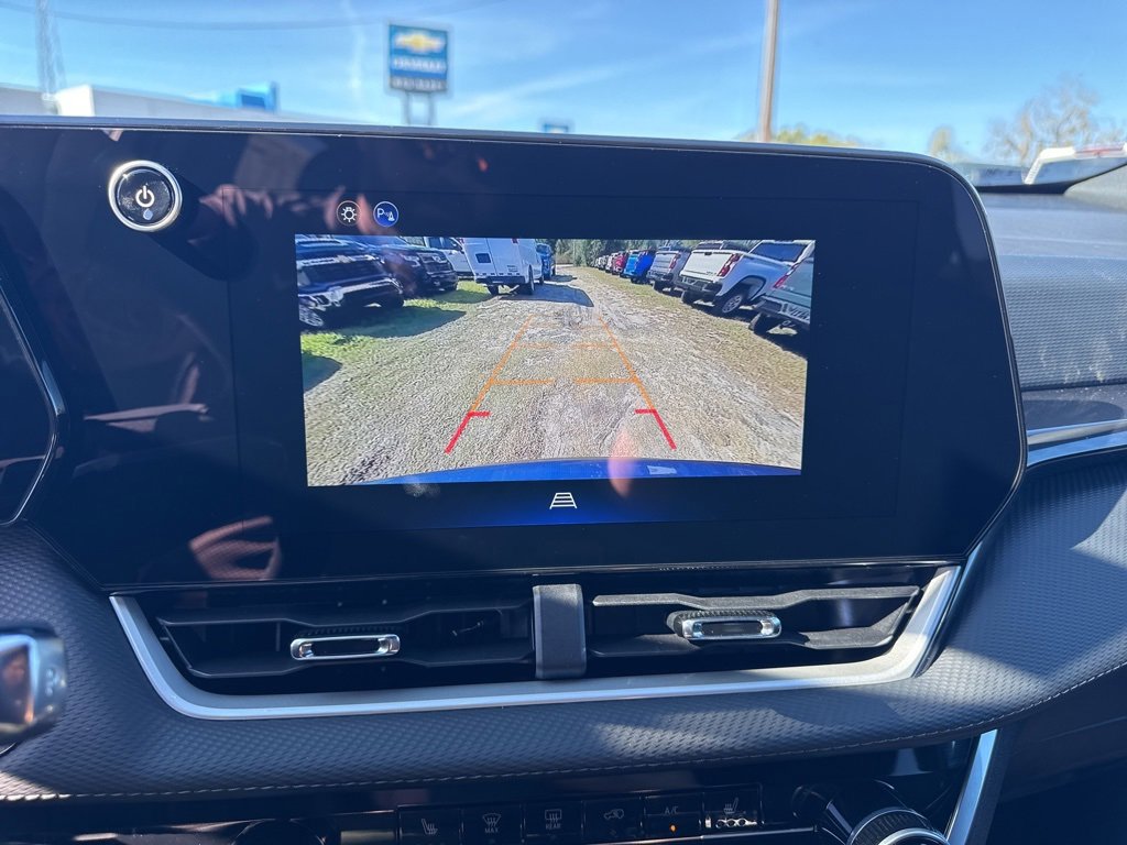 New 2026 Chevrolet Equinox LT image 18