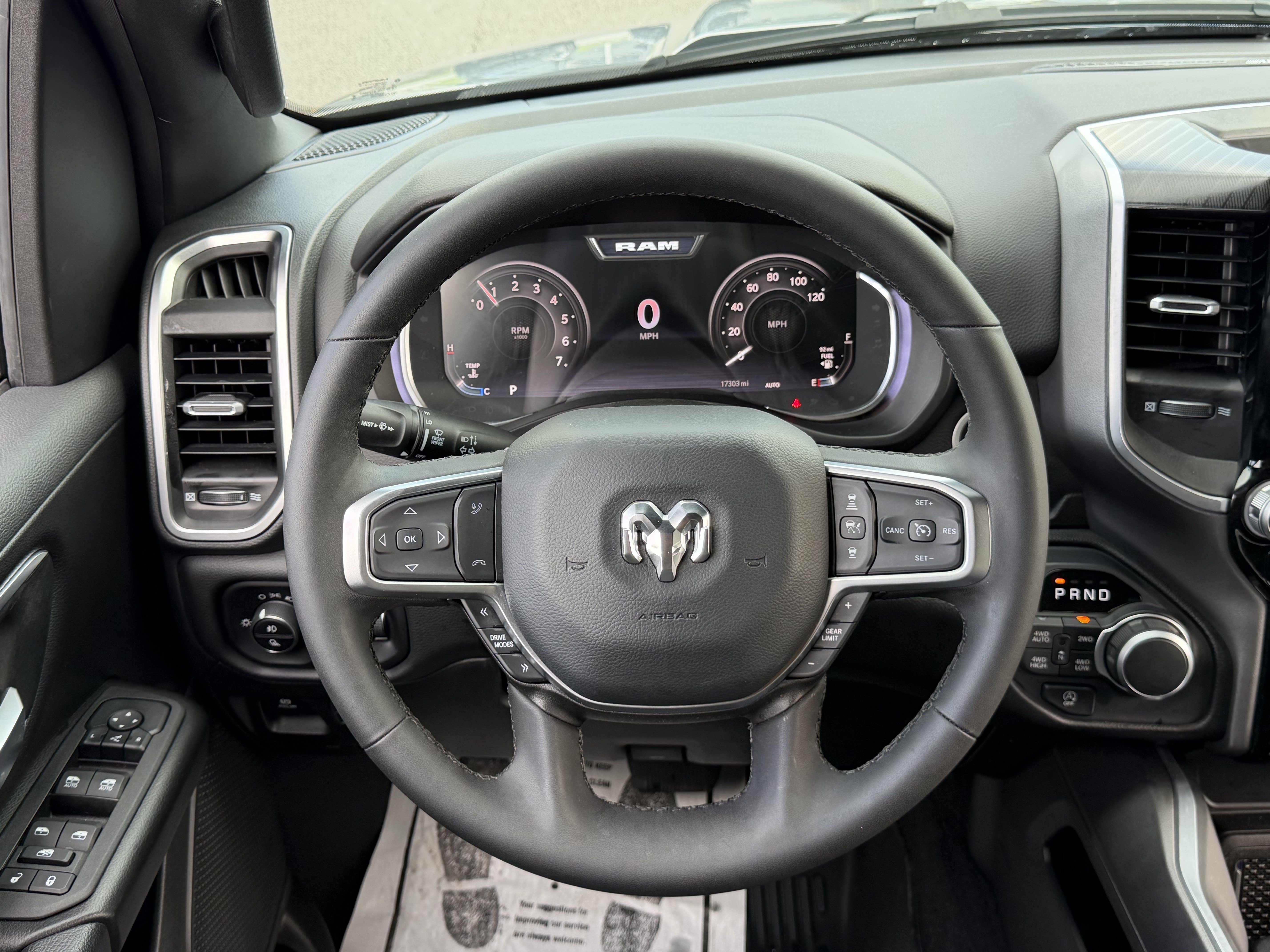 Used 2025 RAM 1500 Big Horn AWD/4WD image 17