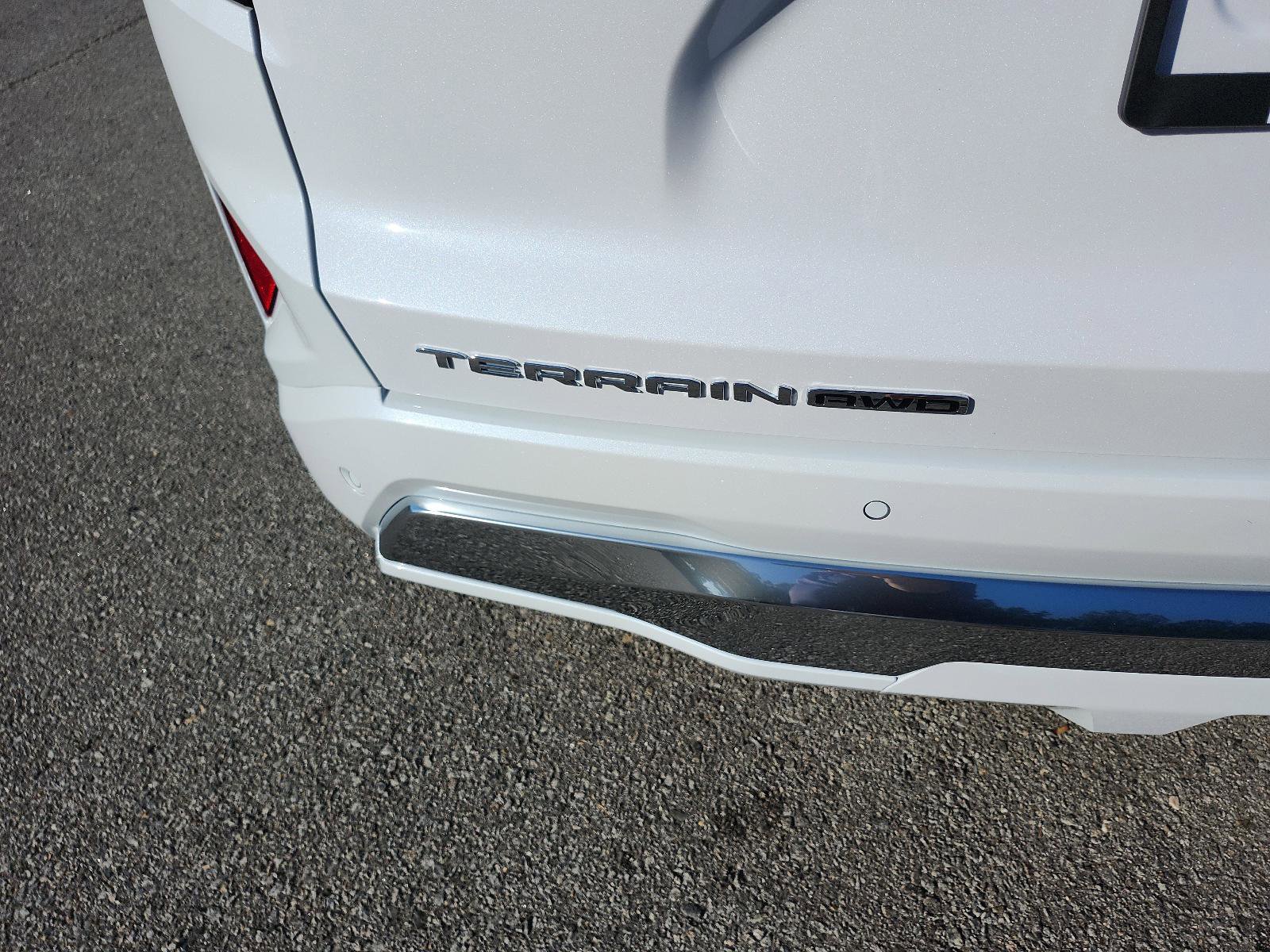 Certified 2026 GMC Terrain Denali image 4