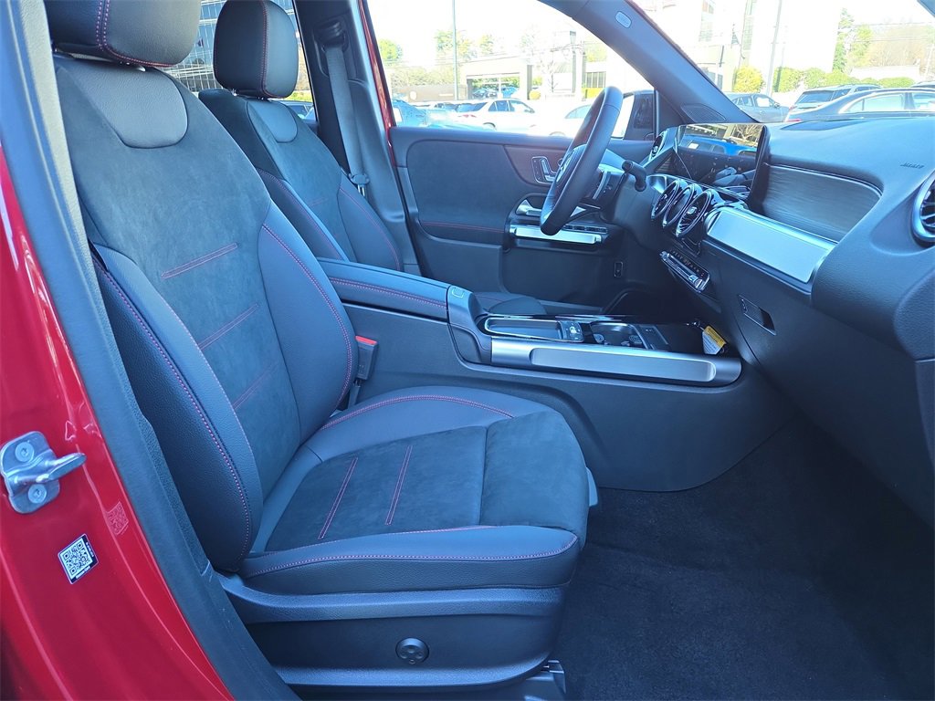 New 2026 Mercedes-Benz GLB 250 4MATIC image 16