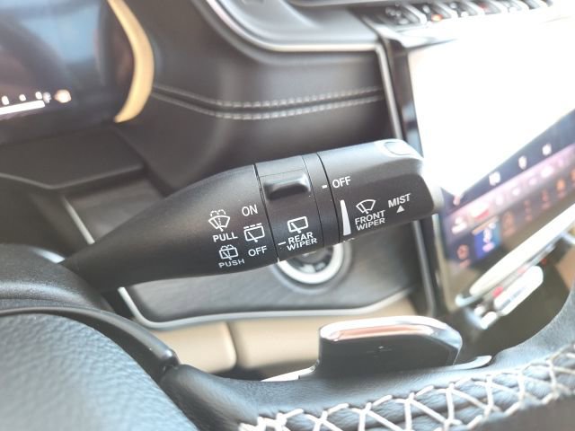 Used 2022 Jeep Grand Cherokee L Limited w/ Luxury Tech Group II image 65