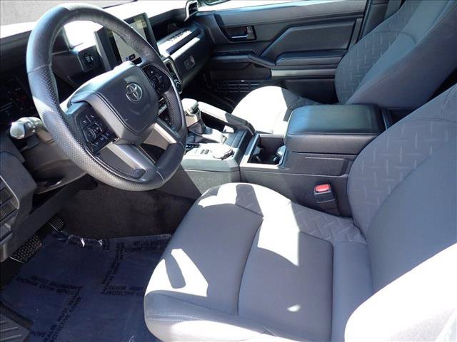 Certified 2024 Toyota Tacoma SR5 AWD/4WD image 10