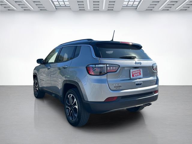 Used 2022 Jeep Compass Limited AWD/4WD image 6