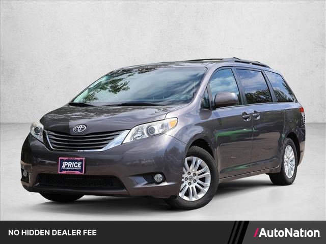 Used 2012 Toyota Sienna XLE FWD image 1