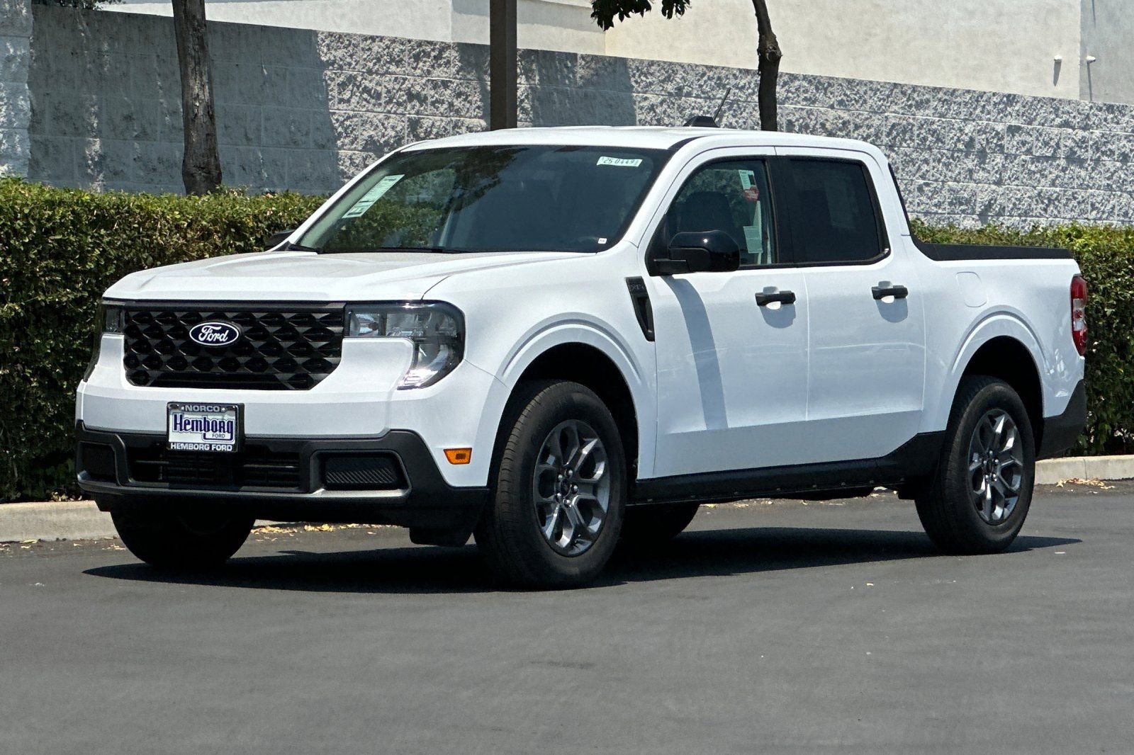 New 2025 Ford Maverick XLT w/ XLT Luxury Package image 8