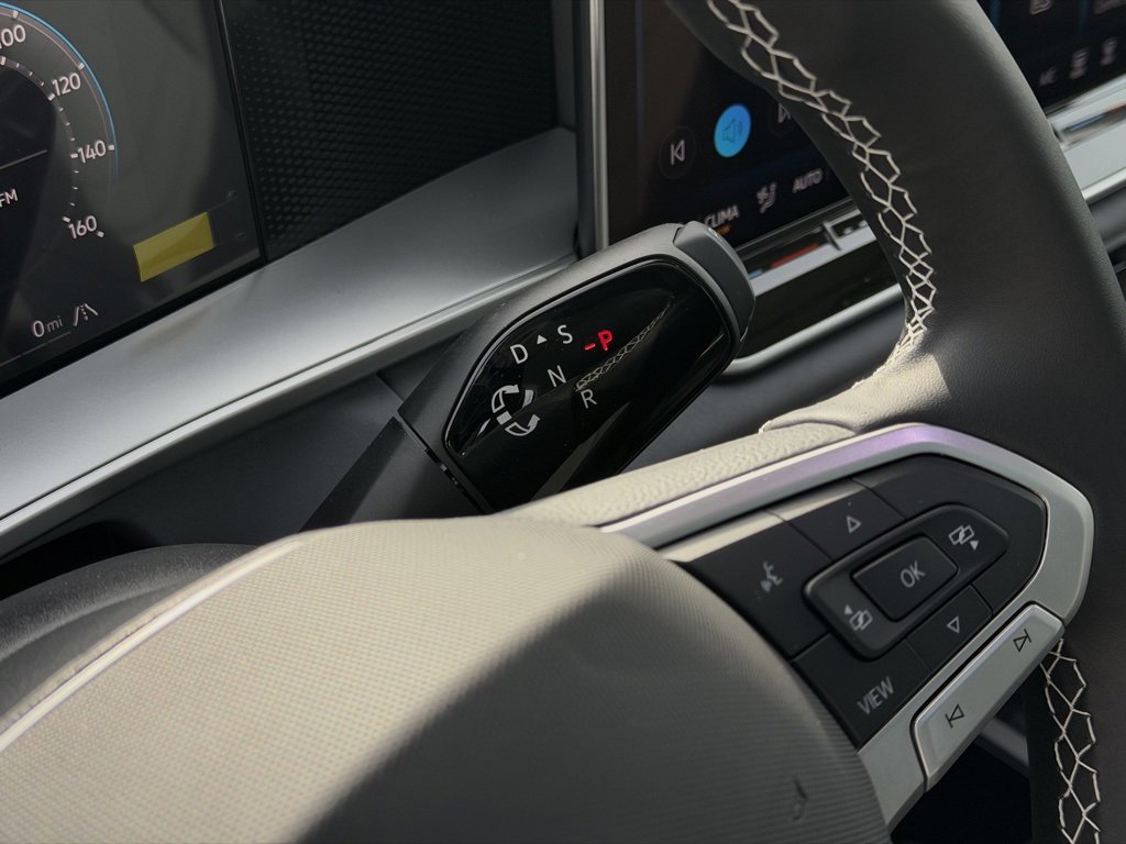 New 2026 Volkswagen Tiguan SE image 23