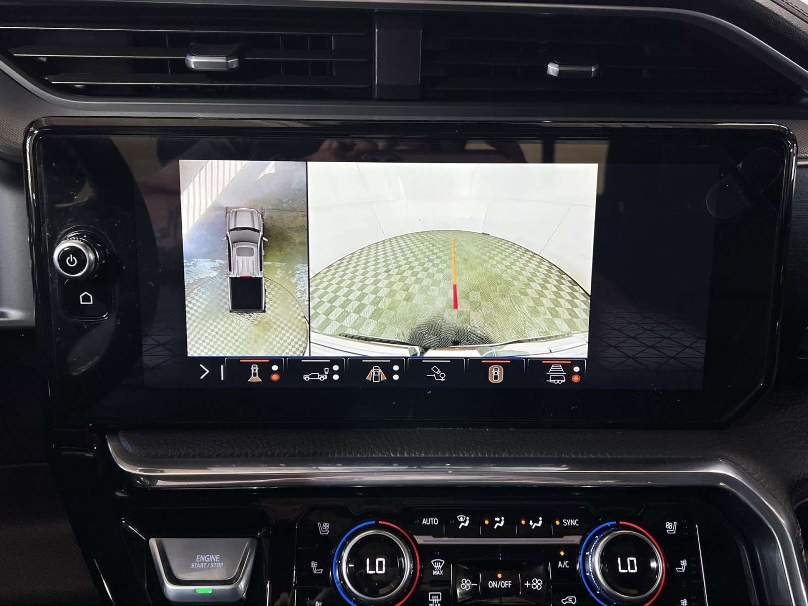 Used 2024 GMC Sierra 1500 Denali w/ Denali Reserve Package image 18