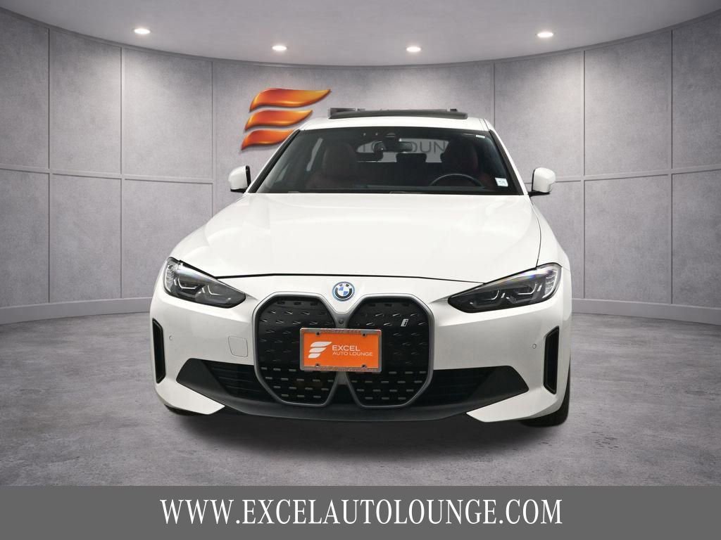 Used 2023 BMW i4 eDrive35 w/ Premium Package image 9