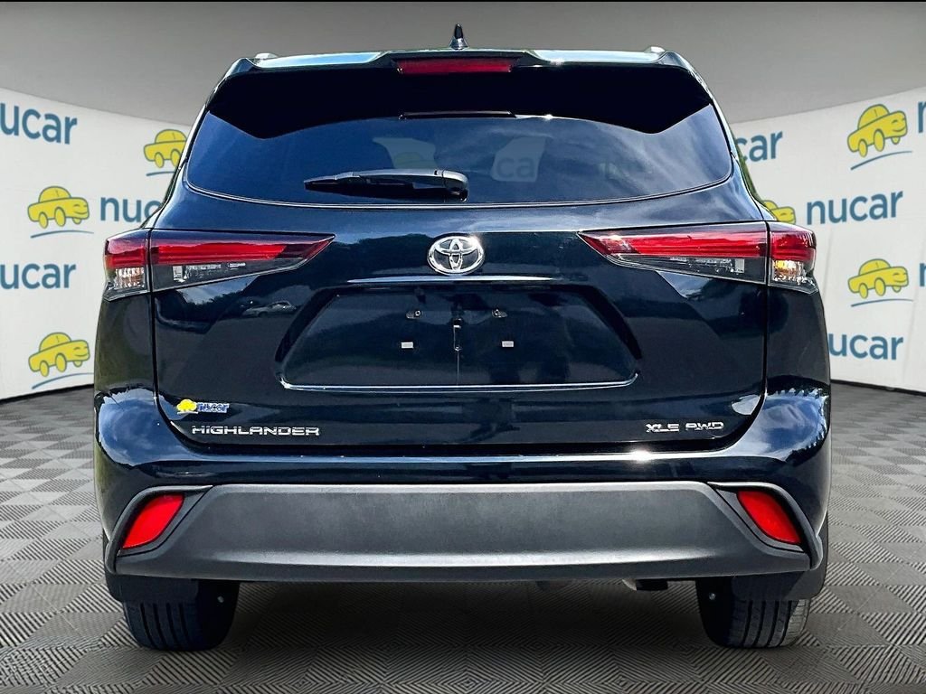 Certified 2026 Toyota Highlander XLE AWD/4WD image 5