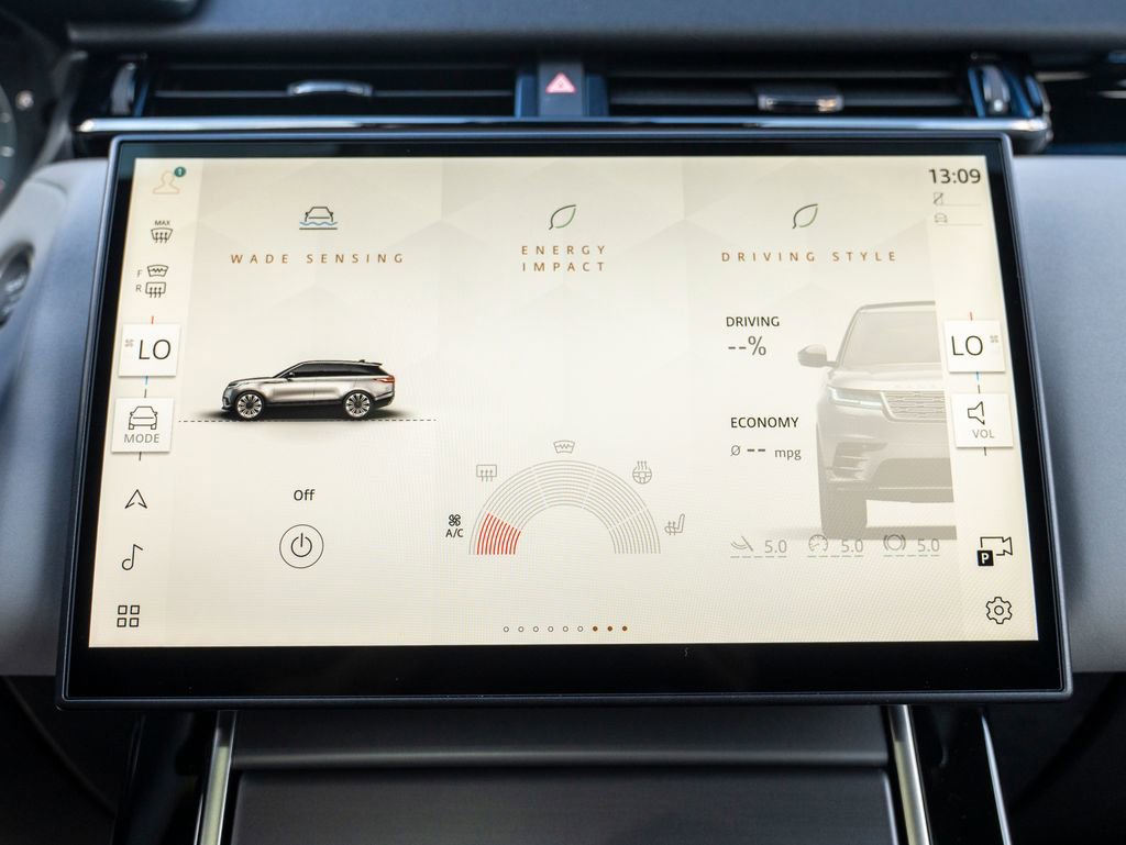 Used 2026 Land Rover Range Rover Velar S image 24