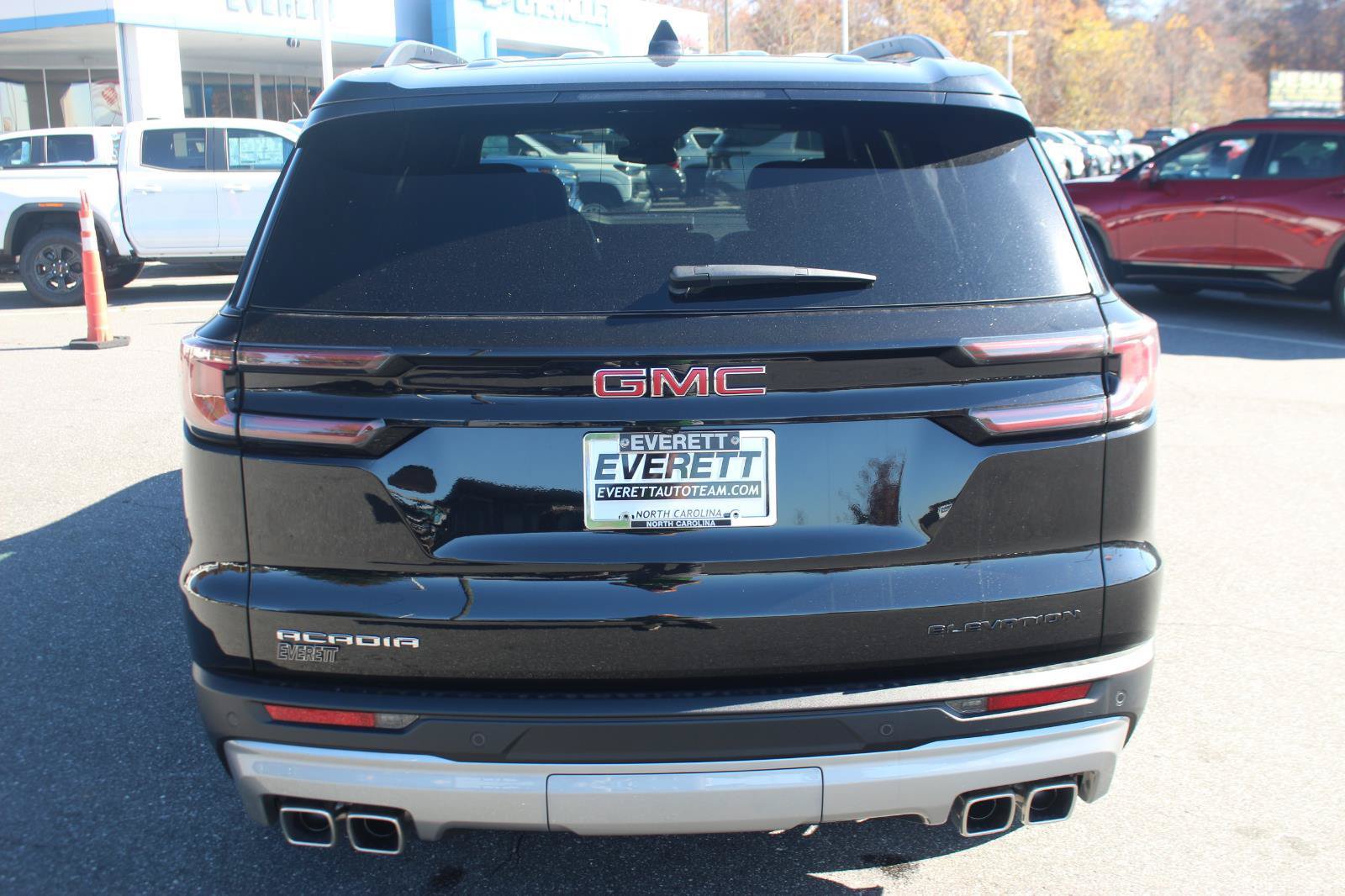 New 2025 GMC Acadia Elevation w/ Elevation Premium Package FWD image 6