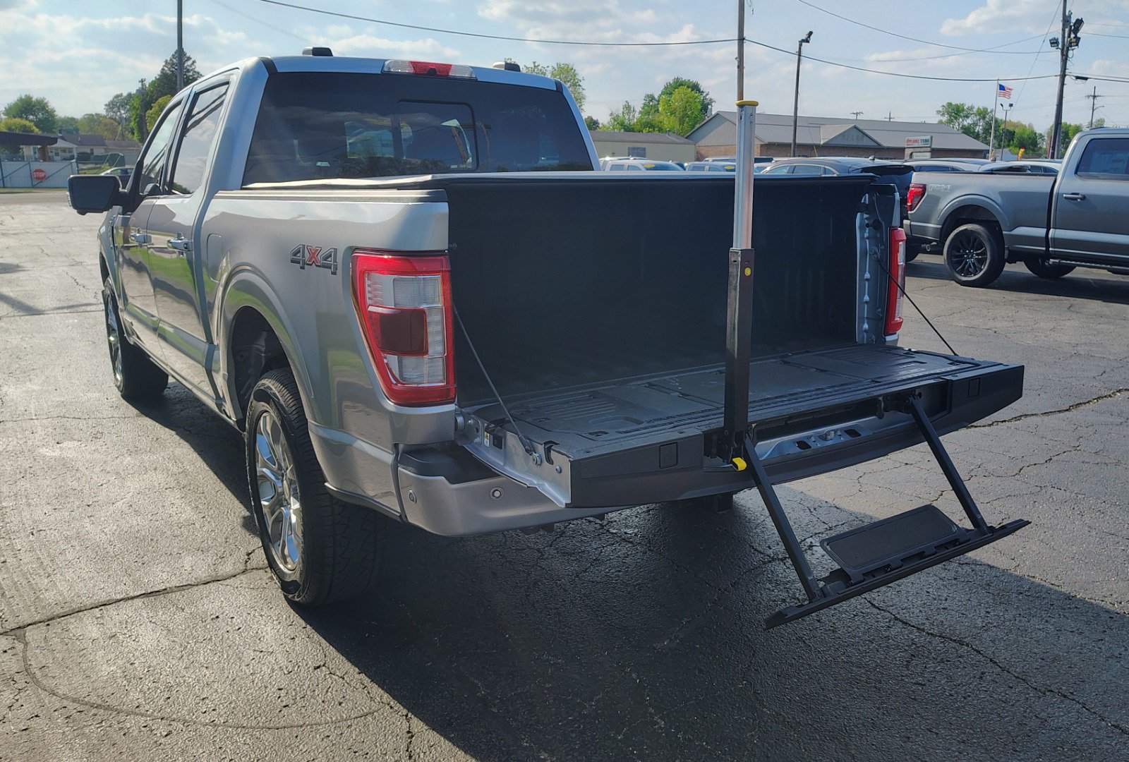 Used 2023 Ford F150 Platinum w/ Equipment Group 701A High AWD/4WD image 10
