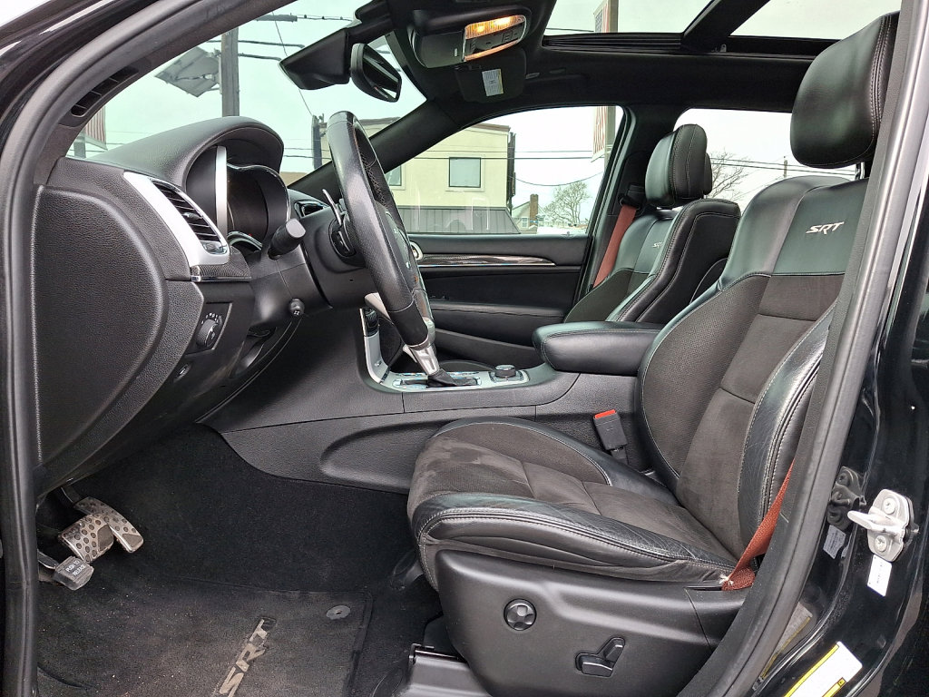 Used 2020 Jeep Grand Cherokee SRT w/ Trailer Tow Group IV image 23