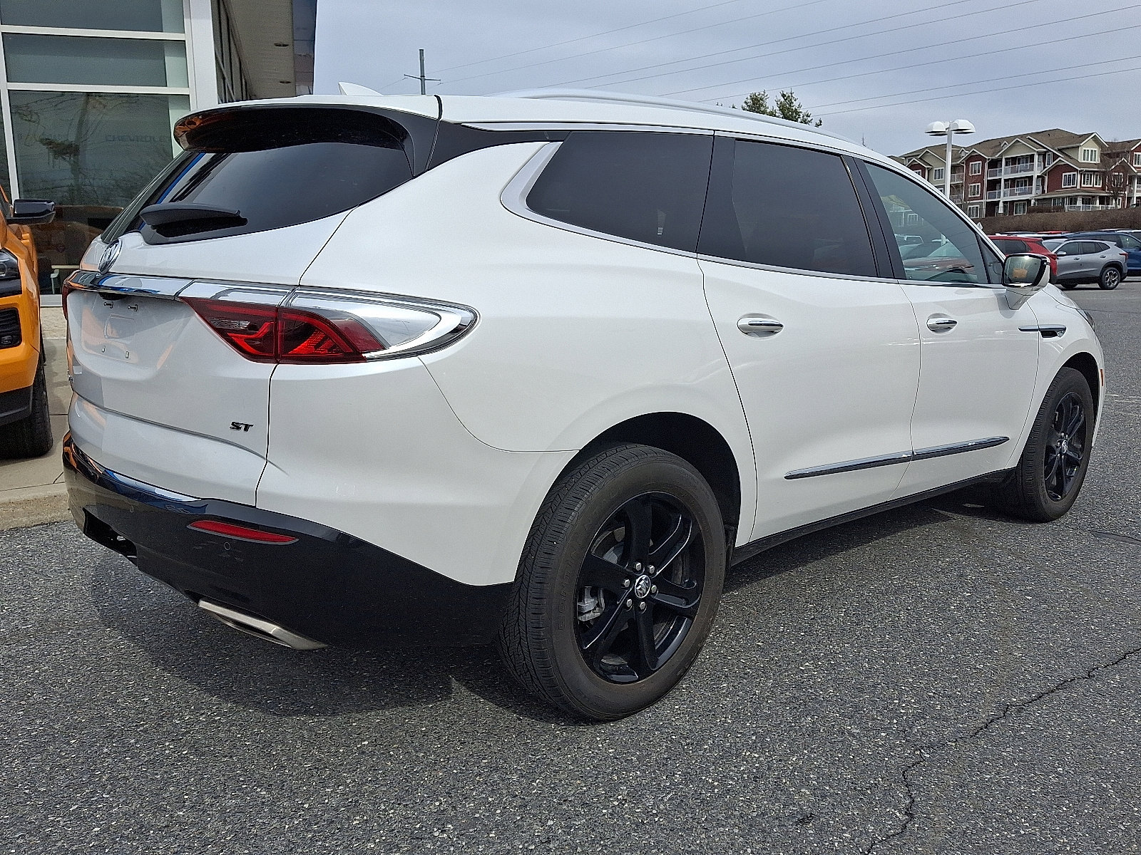 Certified 2023 Buick Enclave Essence w/ Experience Buick Package image 7