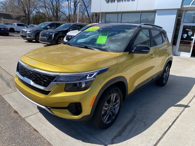 Used 2023 Kia Seltos S AWD/4WD image 8