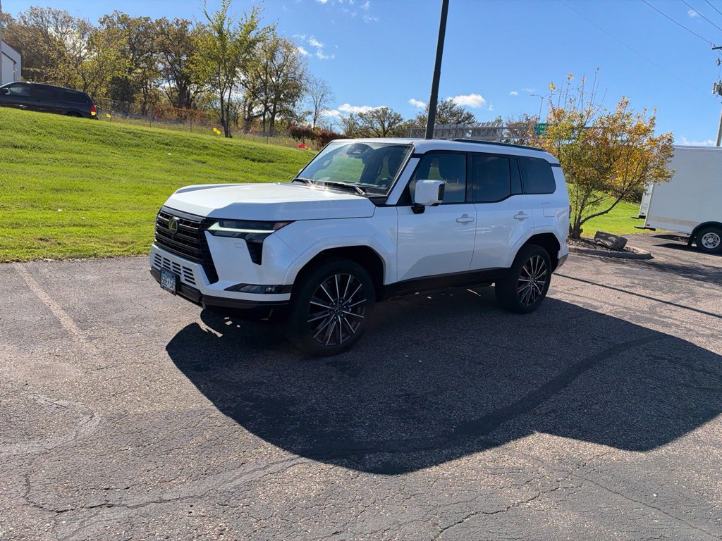 Certified 2024 Lexus GX 550 w/ Accessory Package (2T) AWD/4WD image 4