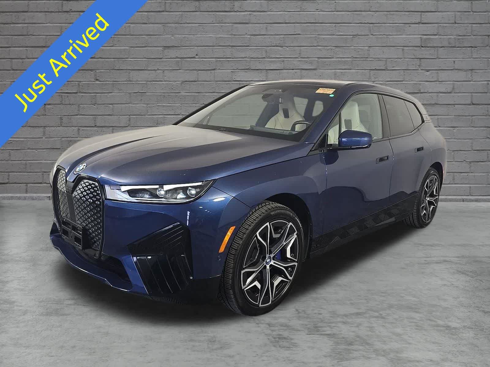 Used 2024 BMW iX xDrive50 w/ Sport Package AWD/4WD video 1