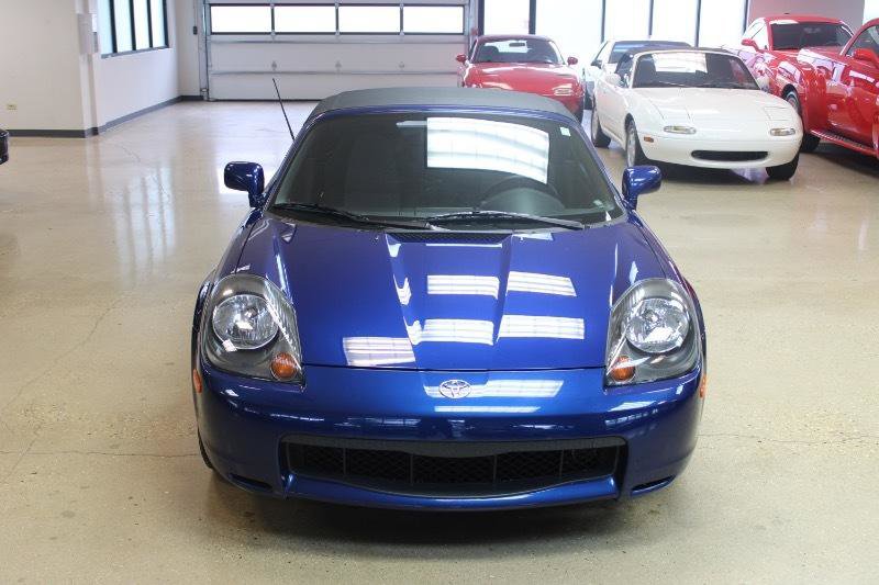 Used 2001 Toyota MR2 RWD image 14