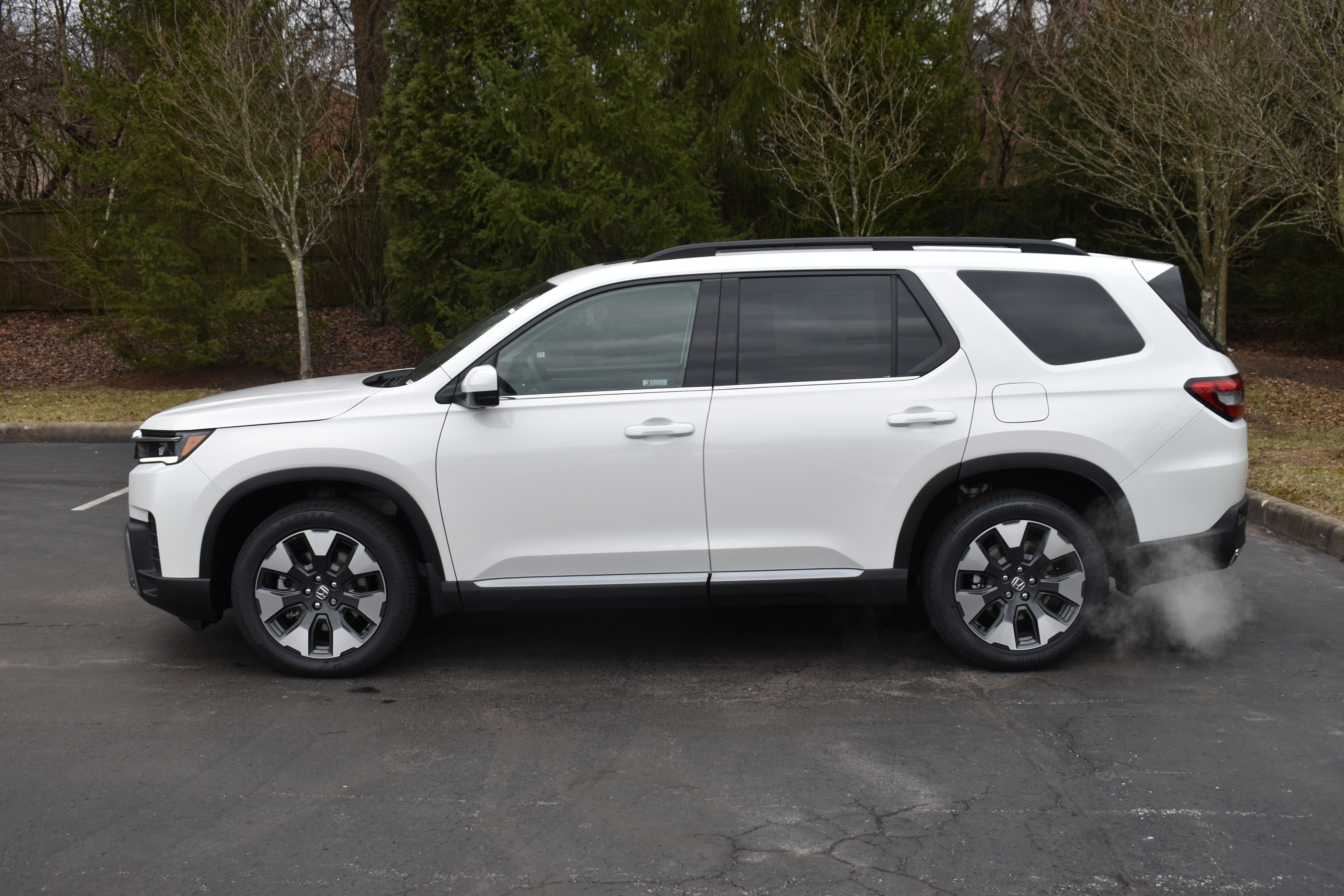 New 2026 Honda Pilot Touring image 4