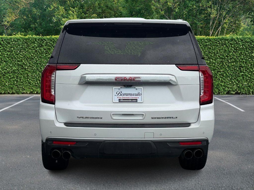 Used 2023 GMC Yukon XL Denali w/ Denali Reserve Package AWD/4WD image 5