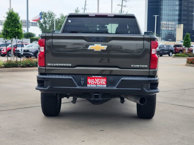 Used 2022 Chevrolet Silverado 2500 Custom w/ Custom Value Package AWD/4WD image 6