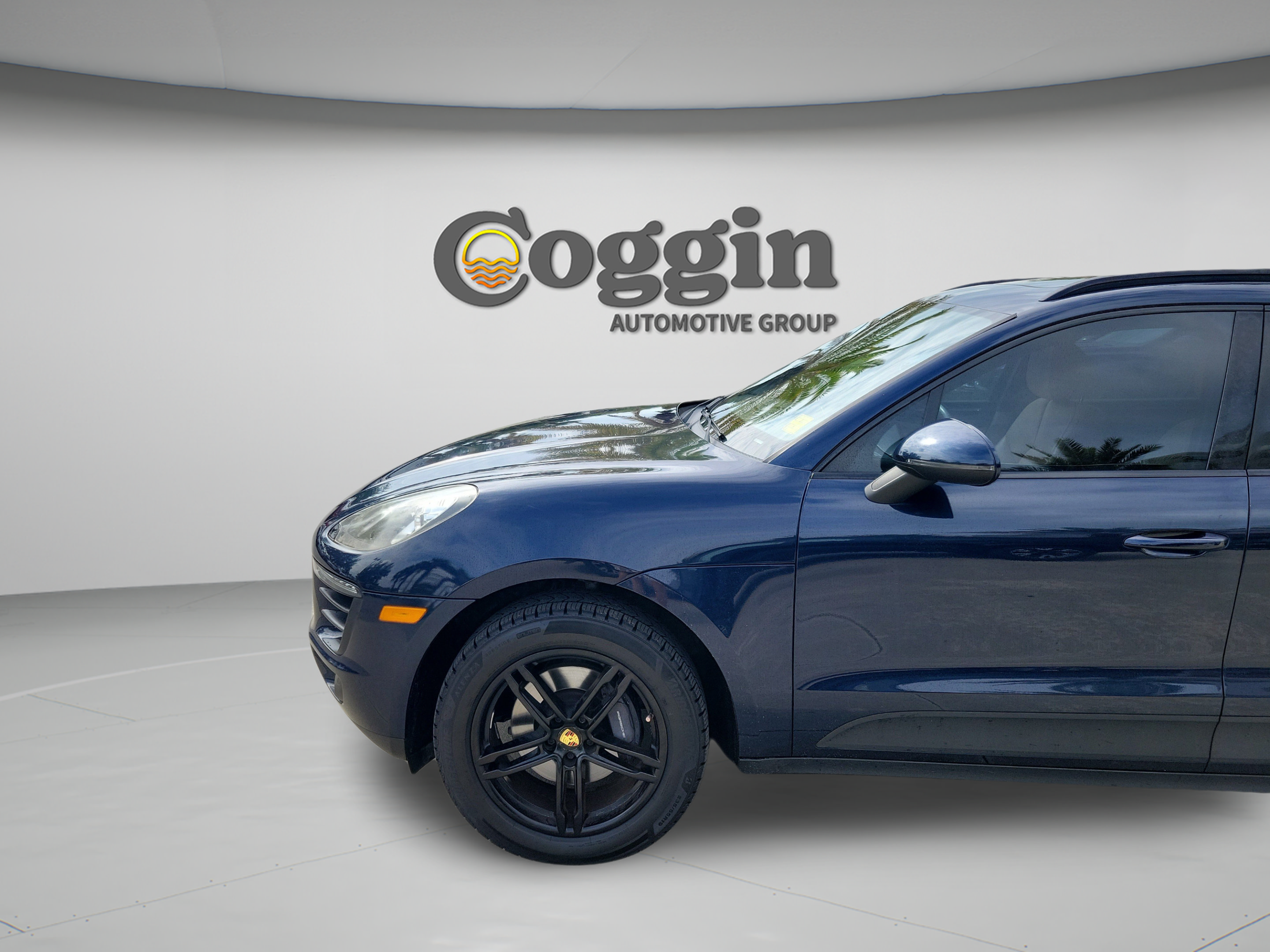 Used 2017 Porsche Macan AWD/4WD image 32