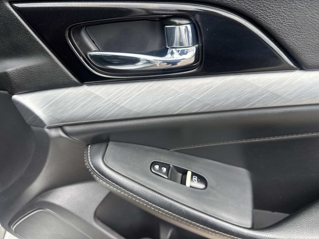 Used 2018 Nissan Maxima 3.5 SV FWD image 15