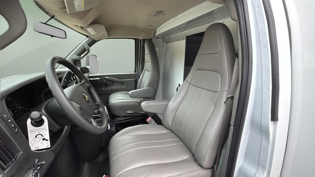 New 2025 Chevrolet Express 3500 w/ Power Convenience Package RWD image 27