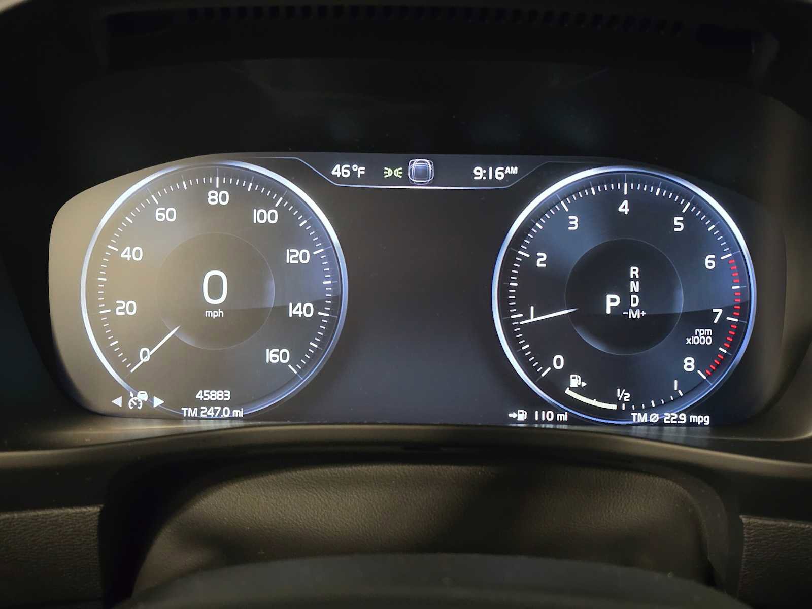 Used 2019 Volvo XC40 T5 Momentum image 12