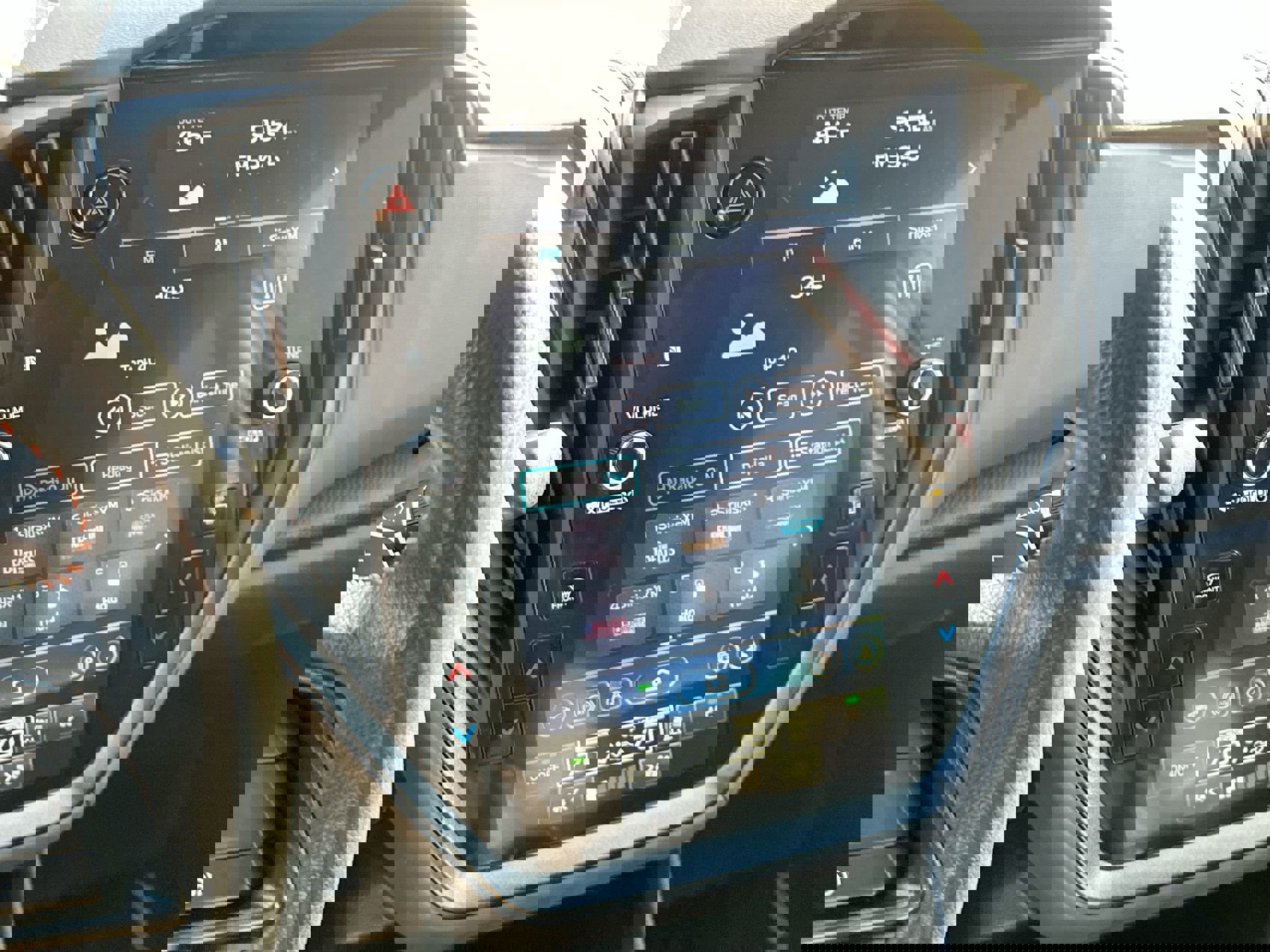 Used 2024 Subaru Crosstrek 2.5i Limited w/ Crosstrek Mirror Package image 16