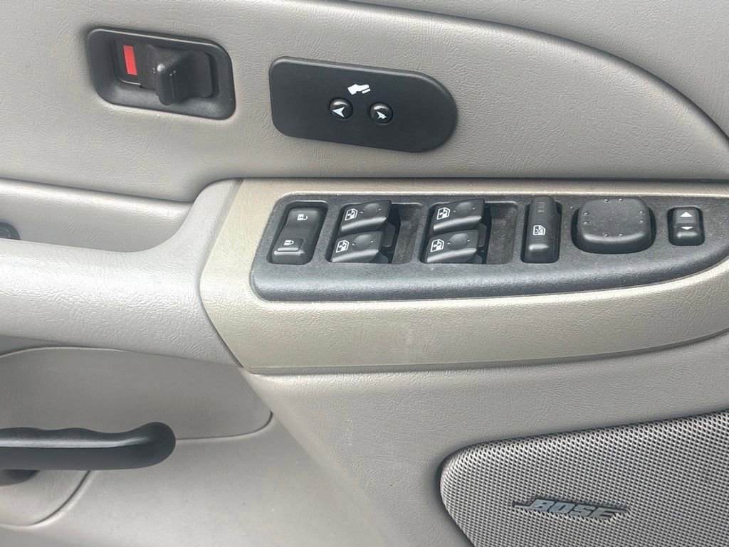Used 2005 Chevrolet Avalanche LS w/ Sun And Sound Package RWD image 5