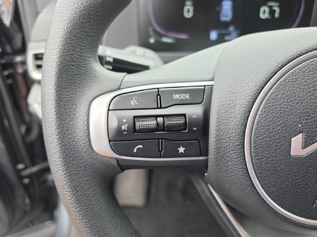 Used 2023 Kia Sportage LX FWD image 35