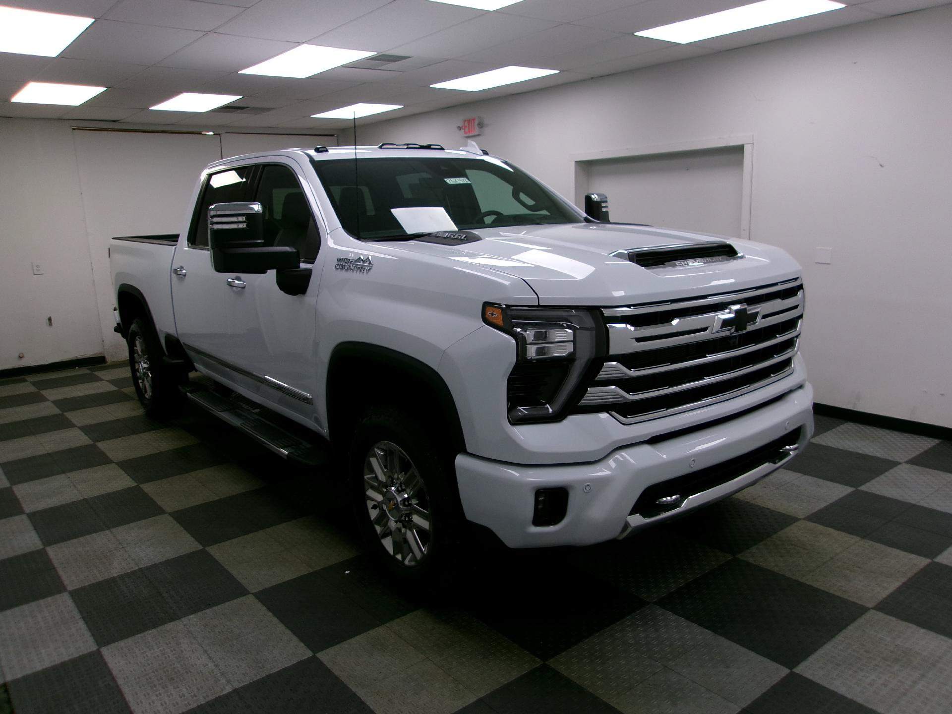 New 2026 Chevrolet Silverado 2500 High Country w/ Technology Package AWD/4WD image 15