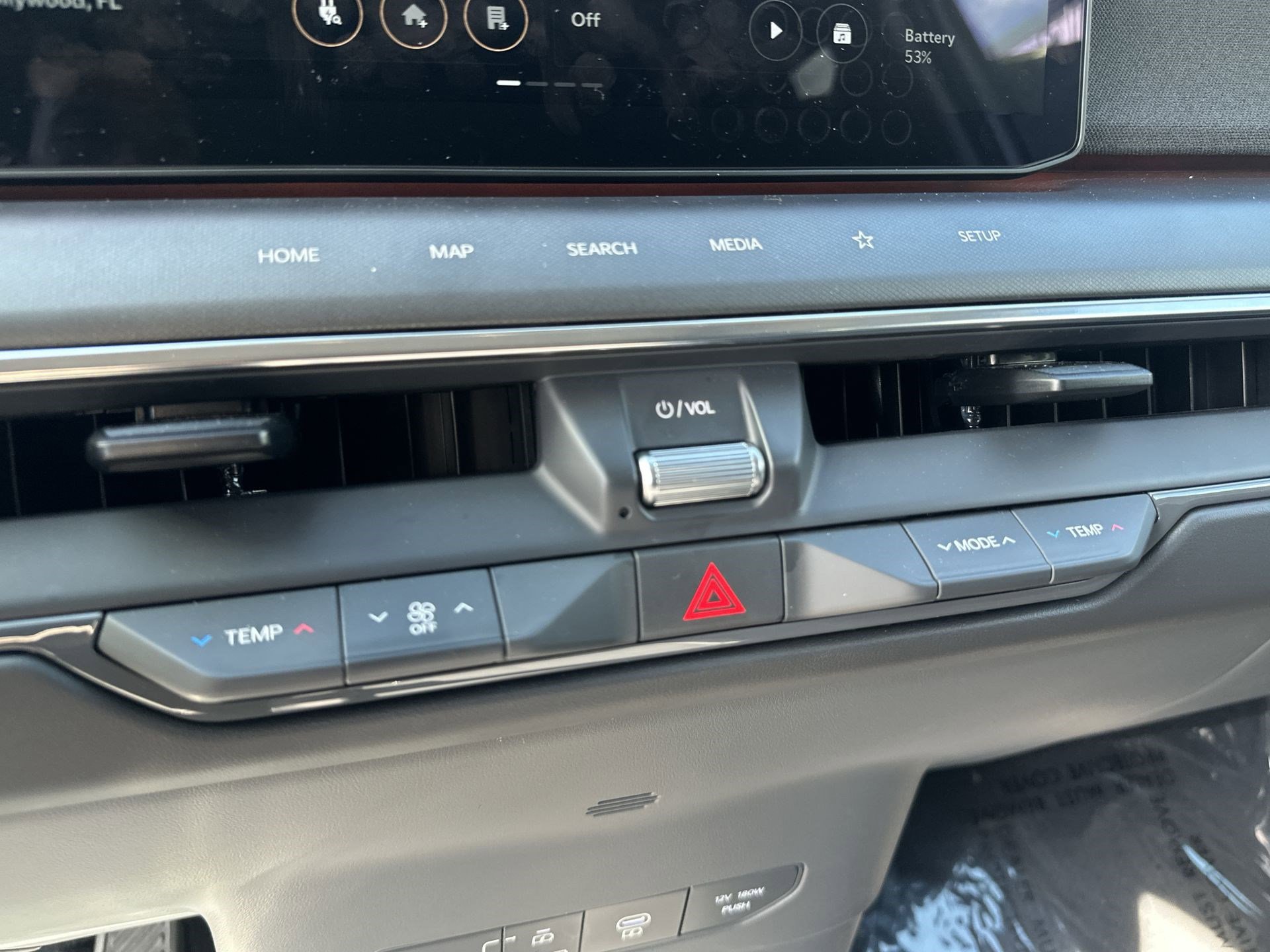 Certified 2026 Kia EV9 Land image 17