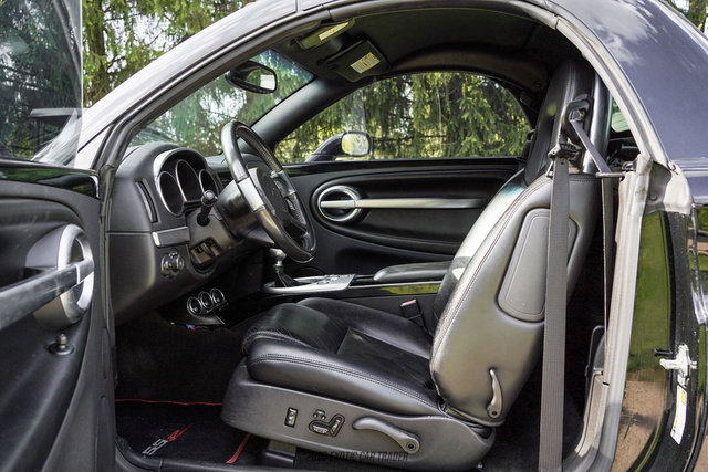 Used 2005 Chevrolet SSR w/ Preferred Equipment Group RWD image 29