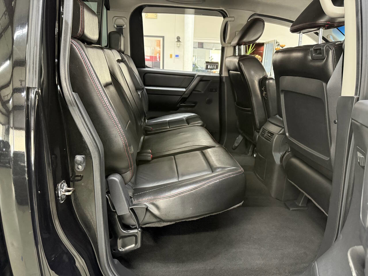 Used 2010 Nissan Titan PRO-4X w/ Pro-4x Leather Pkg AWD/4WD image 15